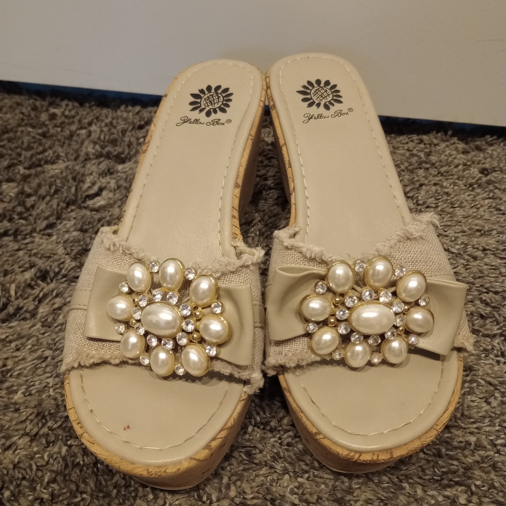 Yellow Box wedge sandles